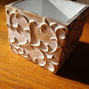 #8 VINTAGE 1990s Ivory & Gold Pillar Candle Holder